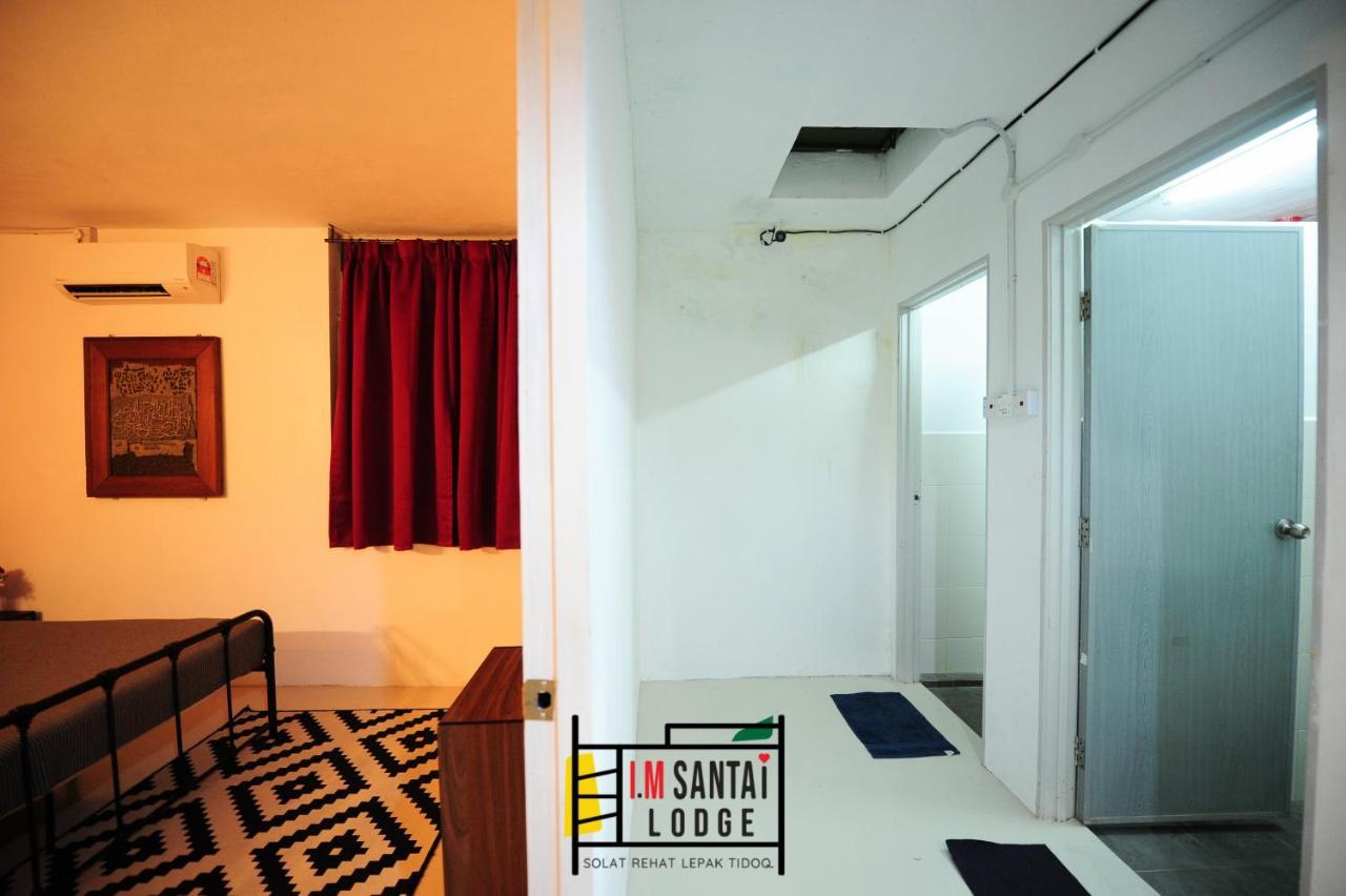 Im Santai Lodge Kangar Exterior foto